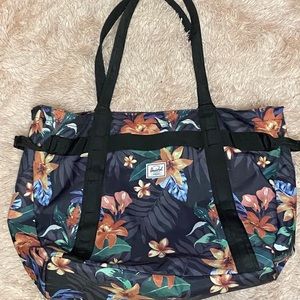 Large Shoulder Hershel Bag